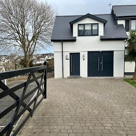 Orchard Lodge -Coastal Retreat, New Build, Village Views, Private Garden And Terrace Saint Brides Major Exterior foto