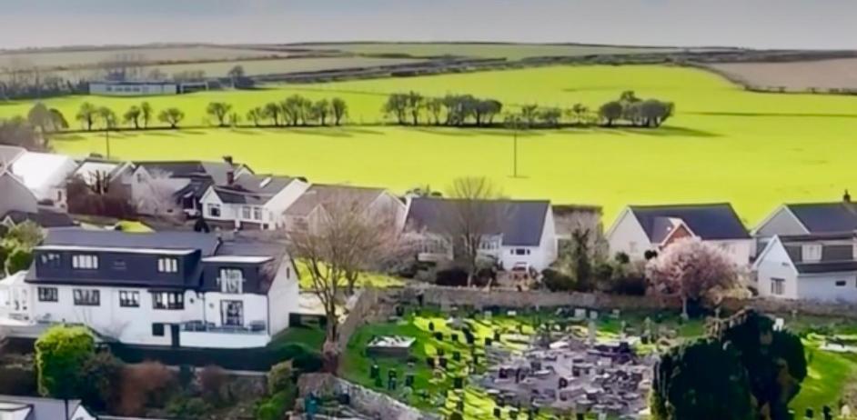 Orchard Lodge -Coastal Retreat, New Build, Village Views, Private Garden And Terrace Saint Brides Major Exterior foto